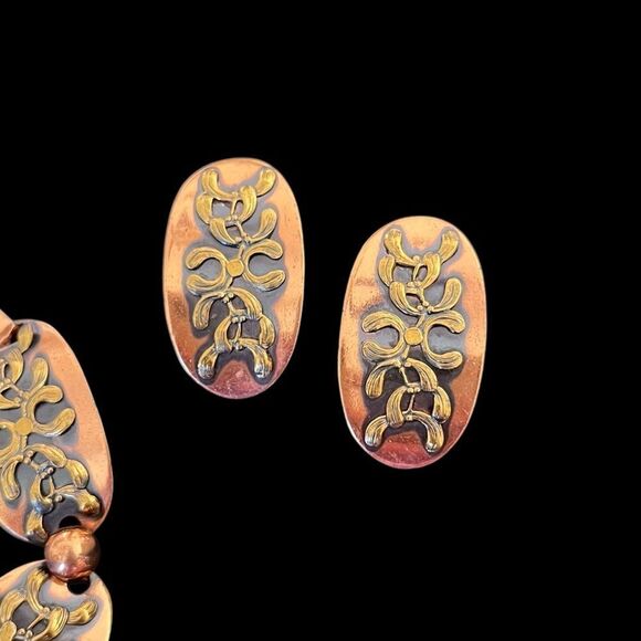 Vintage Copper Metal Bracelet & Earrings Set - Picture 5 of 5